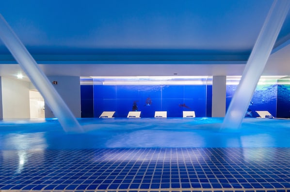 Salas para tratamentos a dois, sauna seca, sauna a vapor