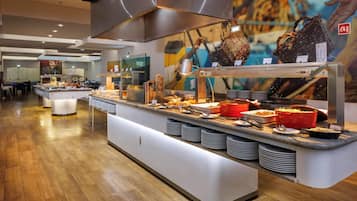 Breakfast and dinner served, Portuguese cuisine