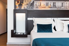 Executive Room, 1 Queen Bed with Sofa bed | Minibar, in-room safe, desk, laptop workspace -  Jupiter Lisboa Hotel – Rooftop & Spa (Lisbon)