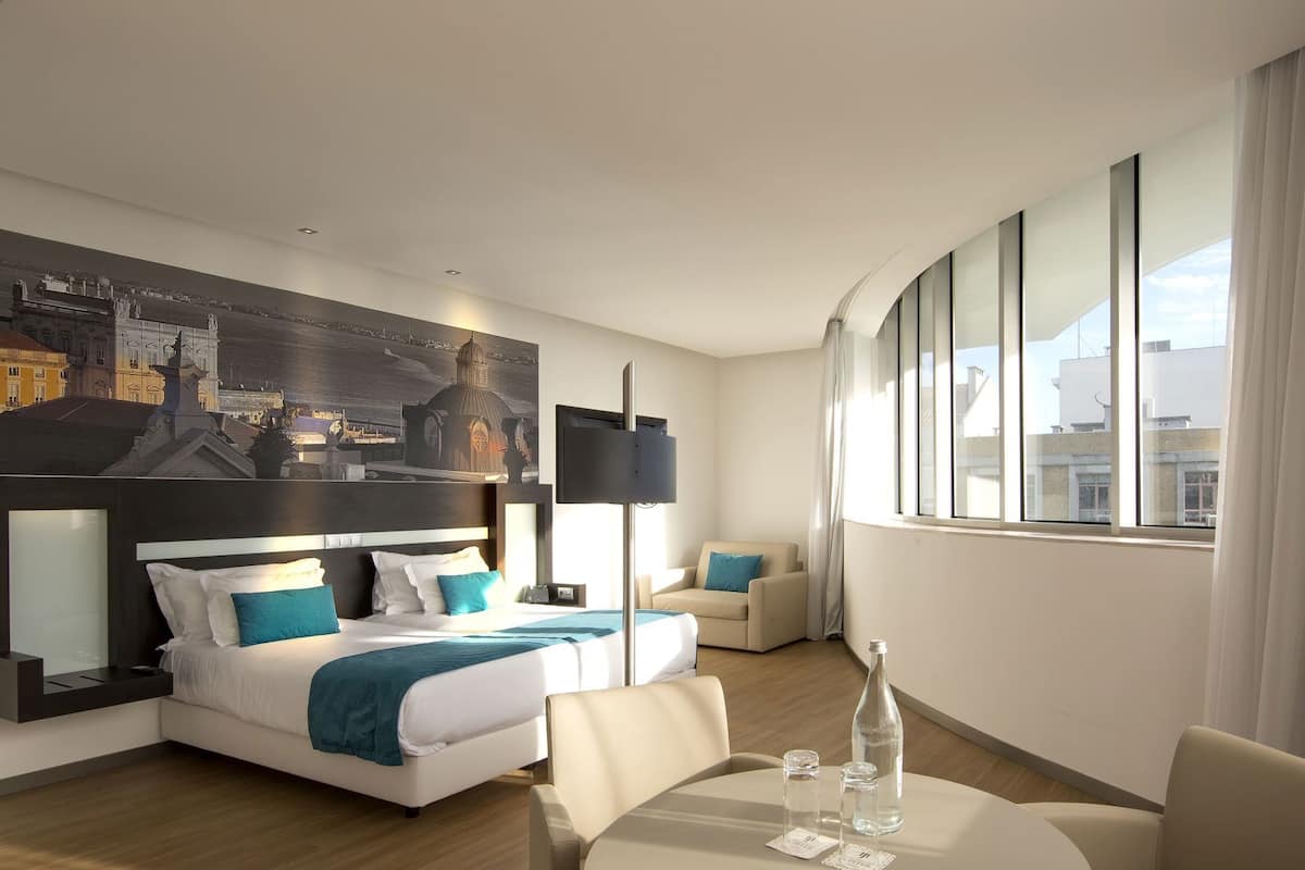 Minibar, in-room safe, desk, laptop workspace