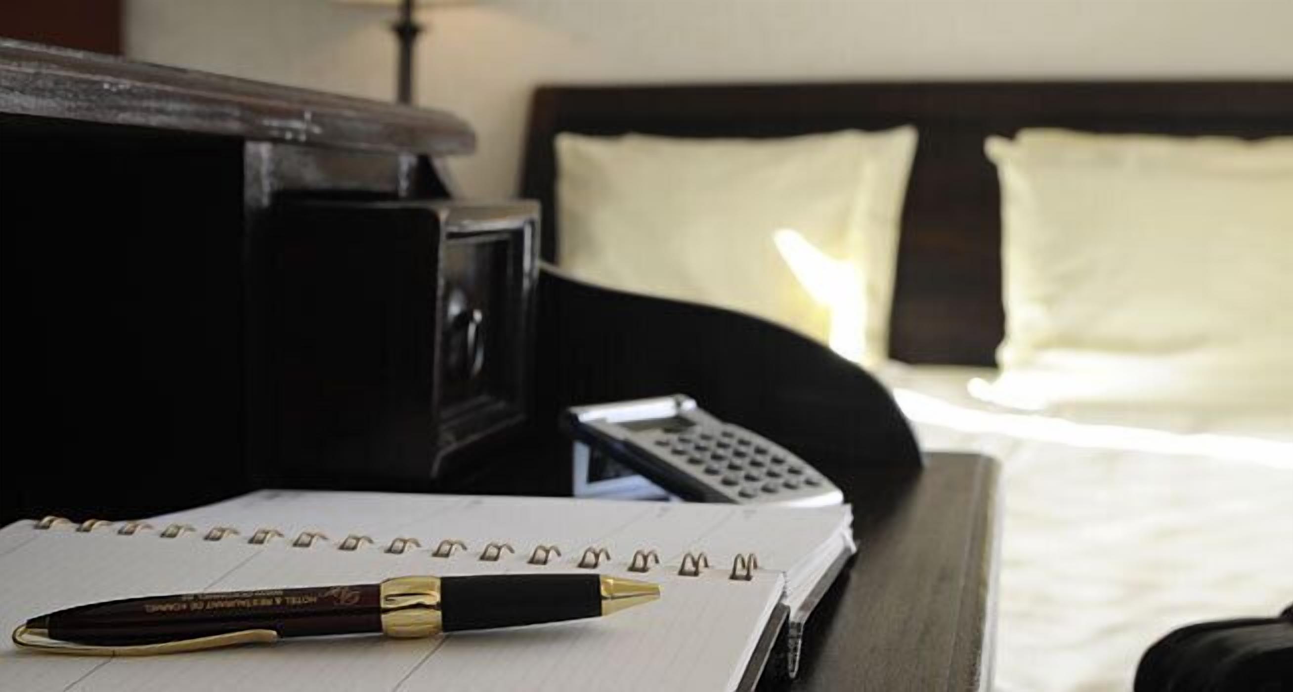 in-room business centre