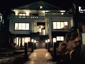 Front of property – evening/night - House740 (Seoul)