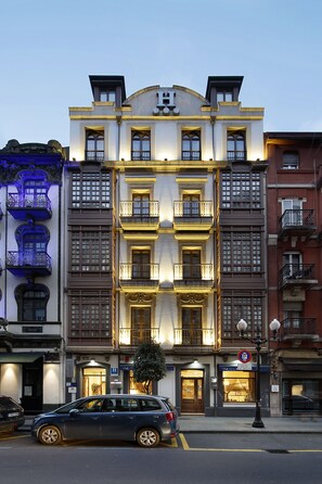 Front of property - Hotel Marqués, Blue Hoteles (Gijon)