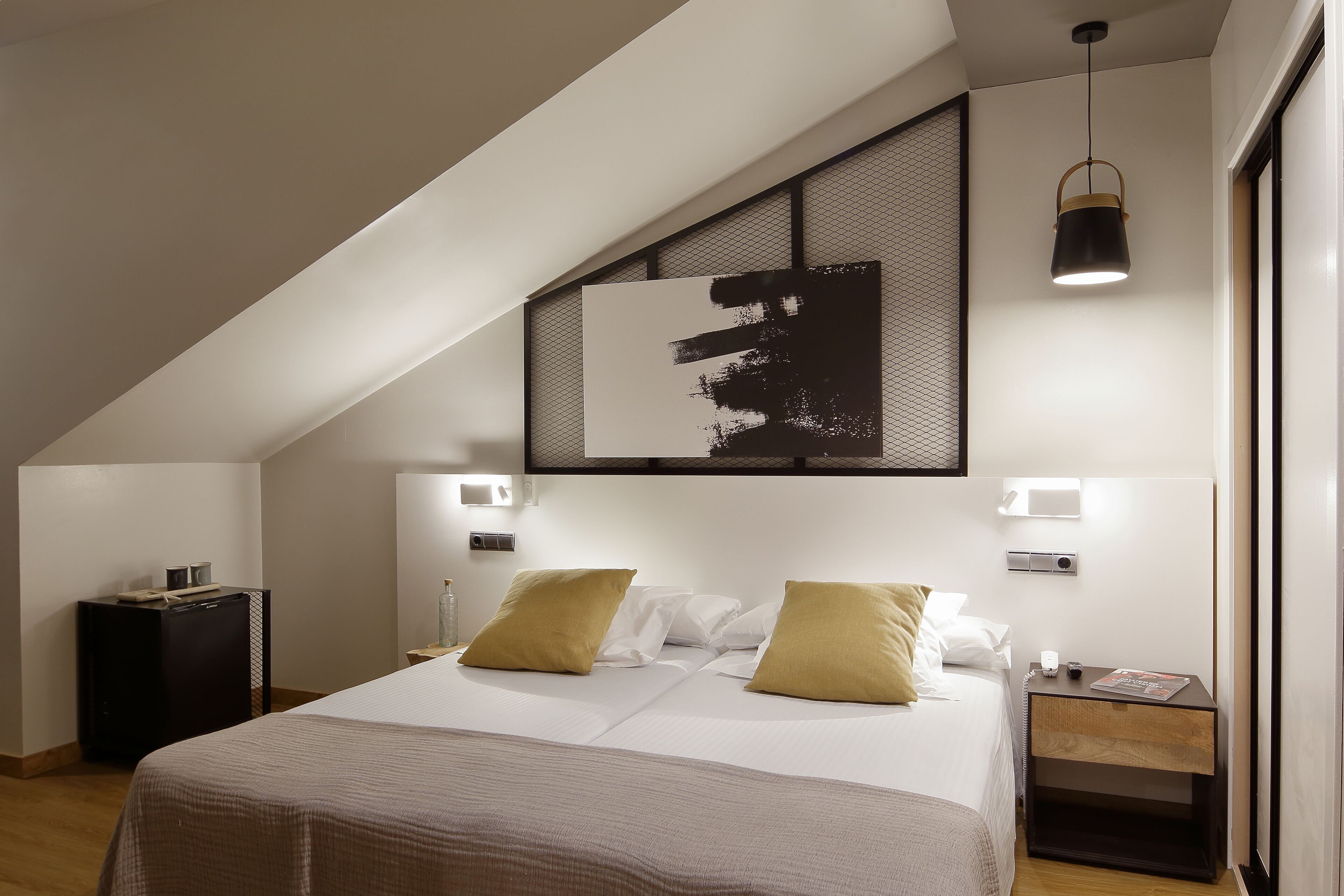 superior double room | minibar, in-room safe, desk, blackout curtains