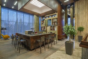 Bar (en el alojamiento)