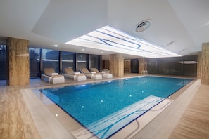 Indoor pool - Hilton Garden Inn Istanbul Airport (Istanbul)