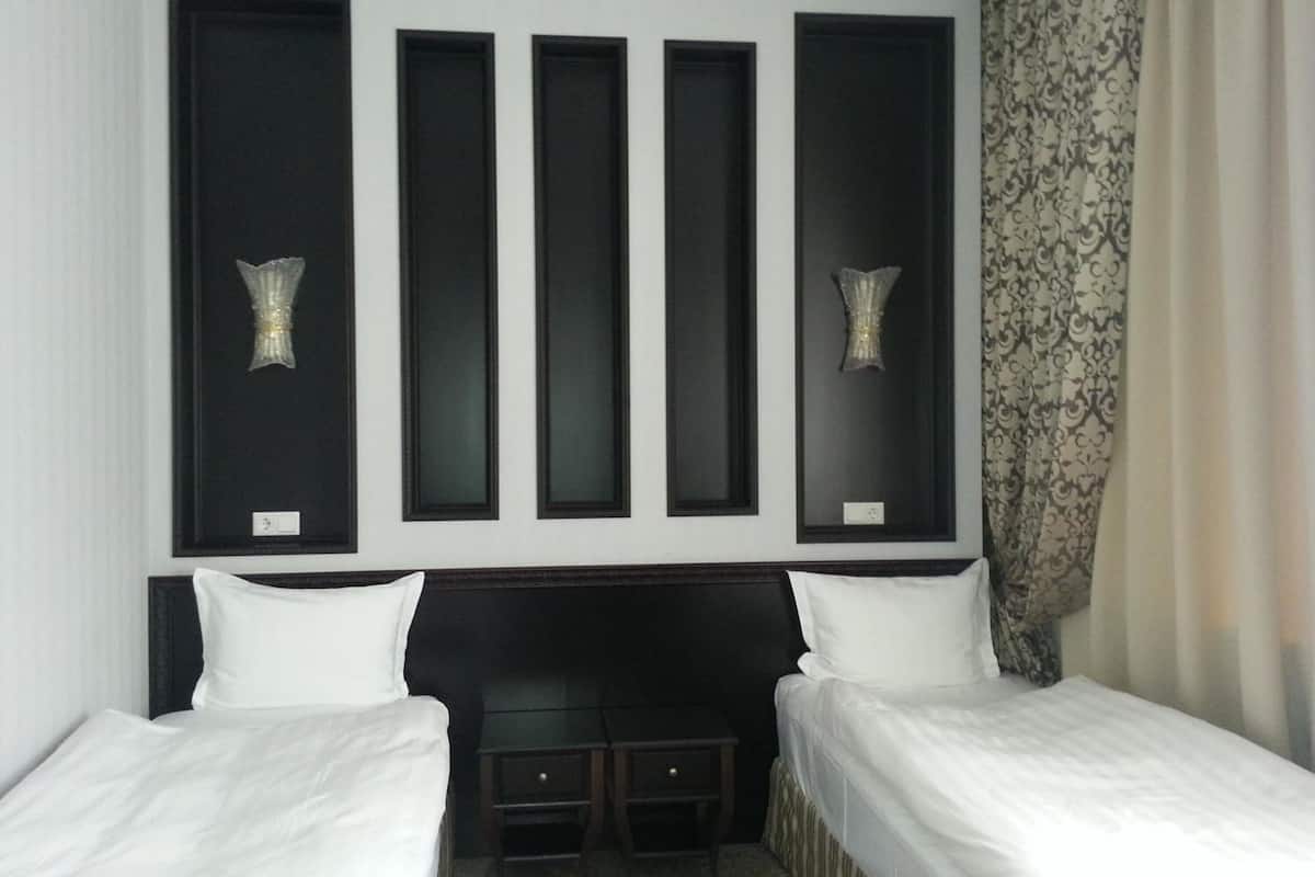 minibar, in-room safe, desk, soundproofing