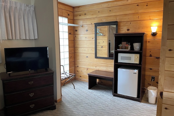 Room, 2 Queen Beds | Desk, laptop workspace, iron/ironing board (on request), WiFi (free)