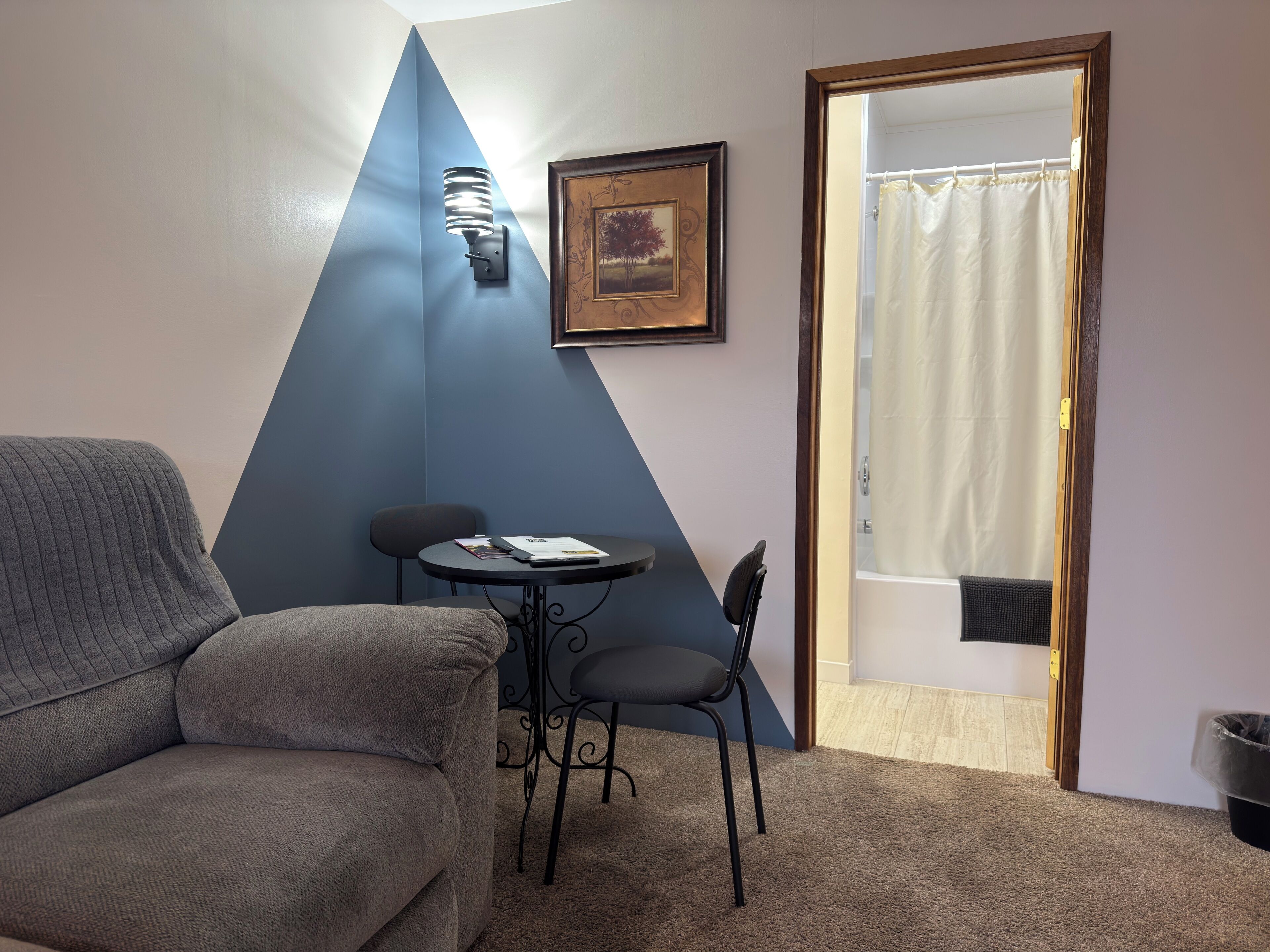 Bureau, espace de travail pour ordinateur portable