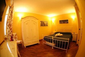 Caja de seguridad en la habitación y sistema de insonorización 