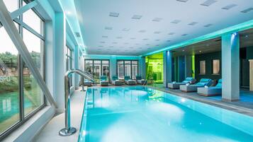 Tina de hidromasaje interior