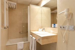 Double Room | Bathroom