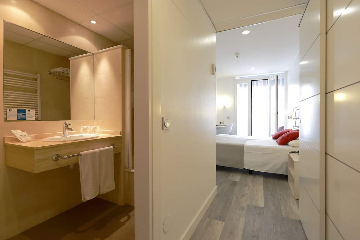 double room | in-room safe, desk, blackout curtains, soundproofing