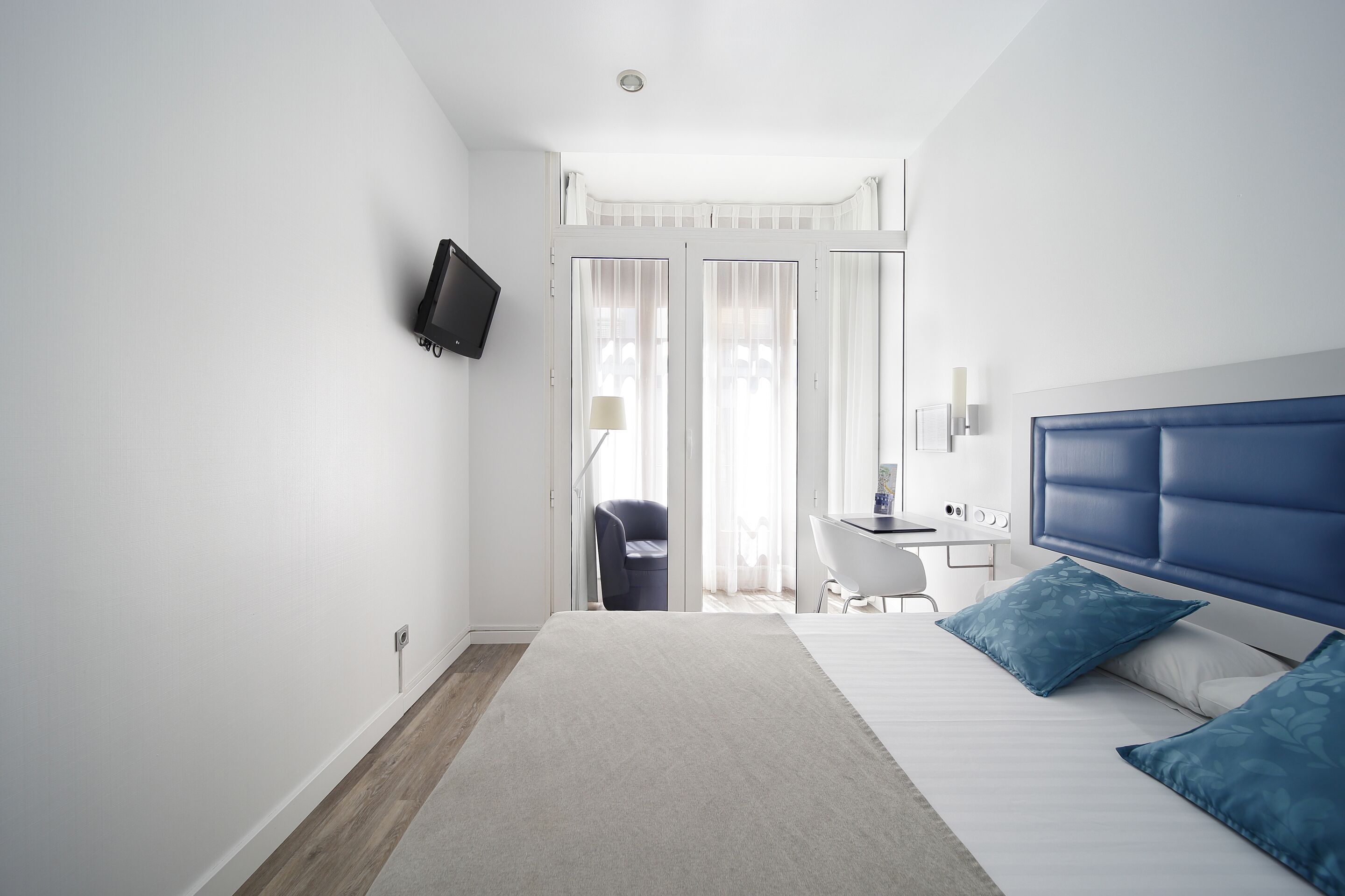 In-room safe, desk, blackout drapes, soundproofing