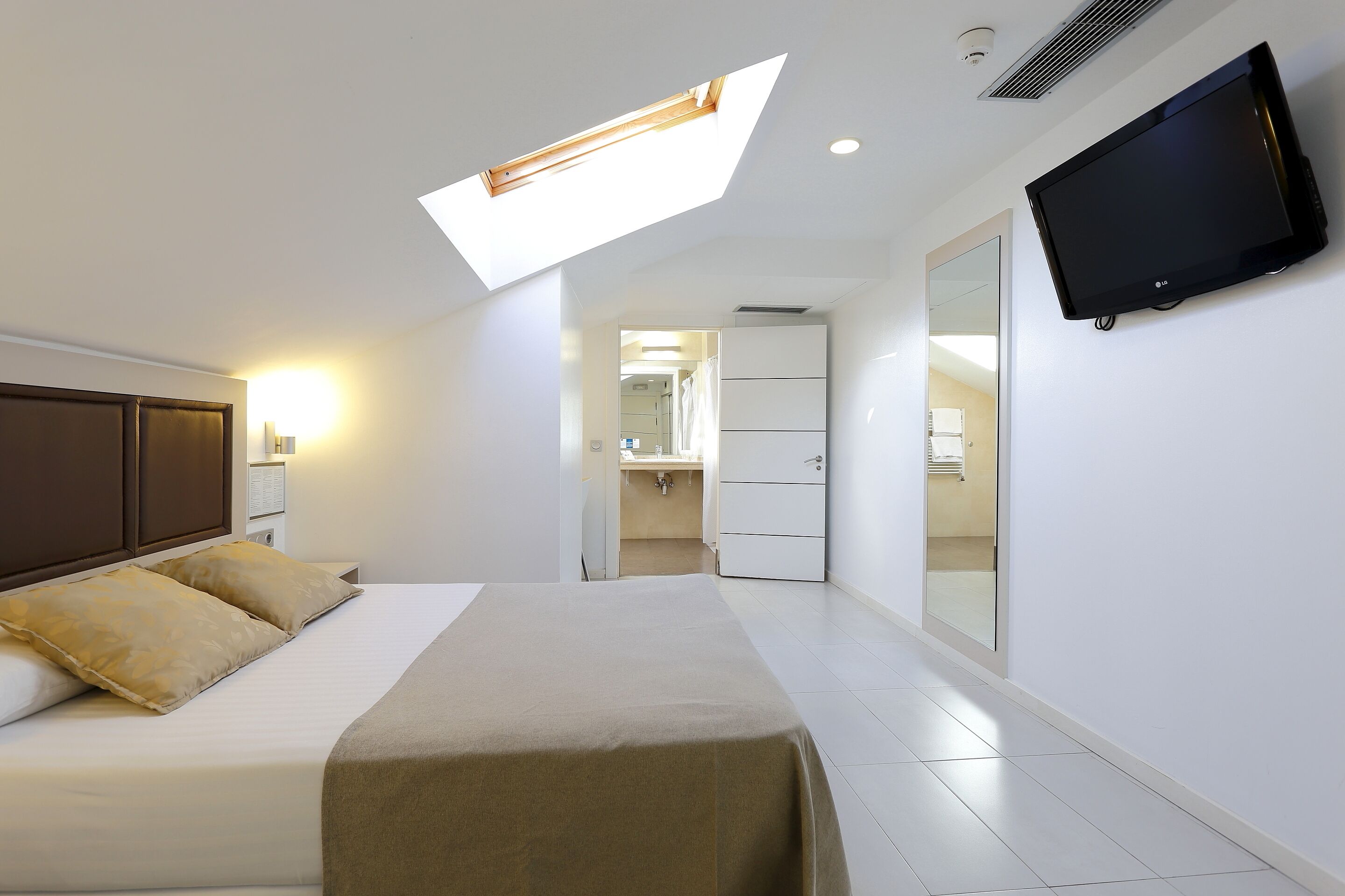 double room | in-room safe, desk, blackout curtains, soundproofing