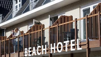 Fachada de la propiedad