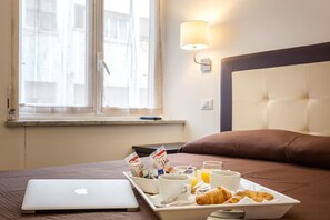 Room service – dining - Sol Romae (Rome)