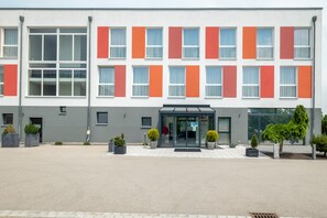 Exterior - Amaro Hotel (Bergkirchen)