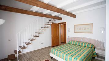 Caja de seguridad en la habitación, sistema de insonorización y cunas