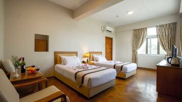 Minibar, blackout curtains, free WiFi, bed sheets