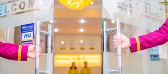 โรงแรมวี.เอ.เอ็น.