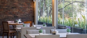 Hotel Heritage
