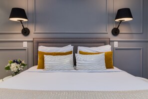 Suite Prestige | Minibar, coffre-fort, décor unique, bureau