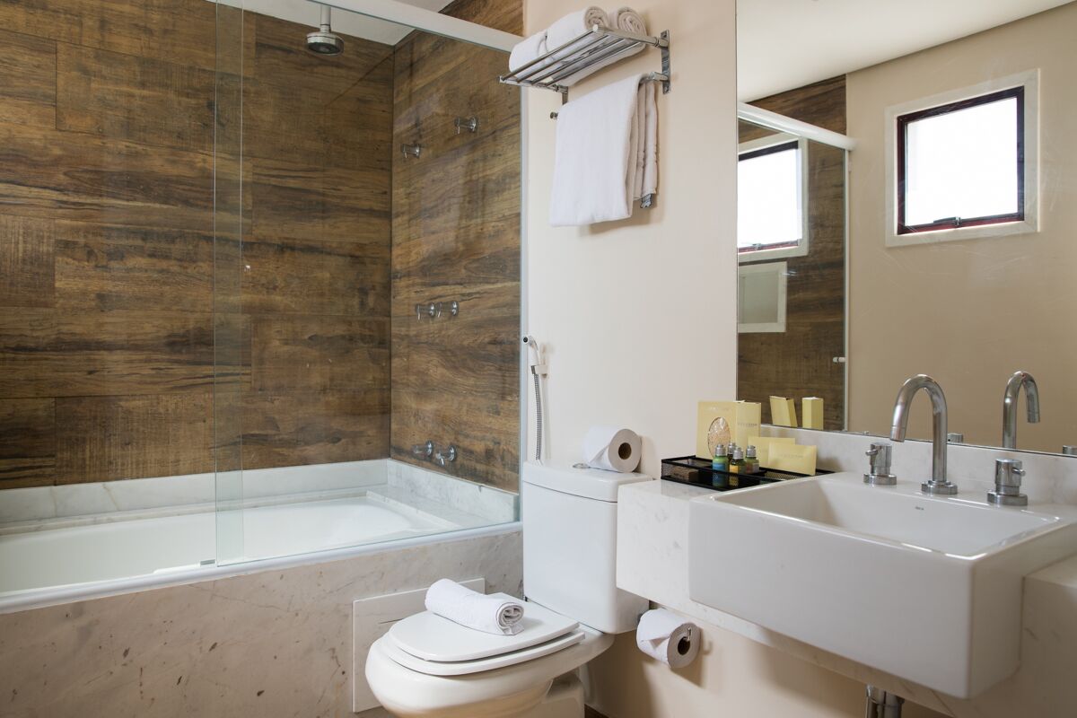 suite master | 1 bedroom, minibar, in-room safe, individually decorated