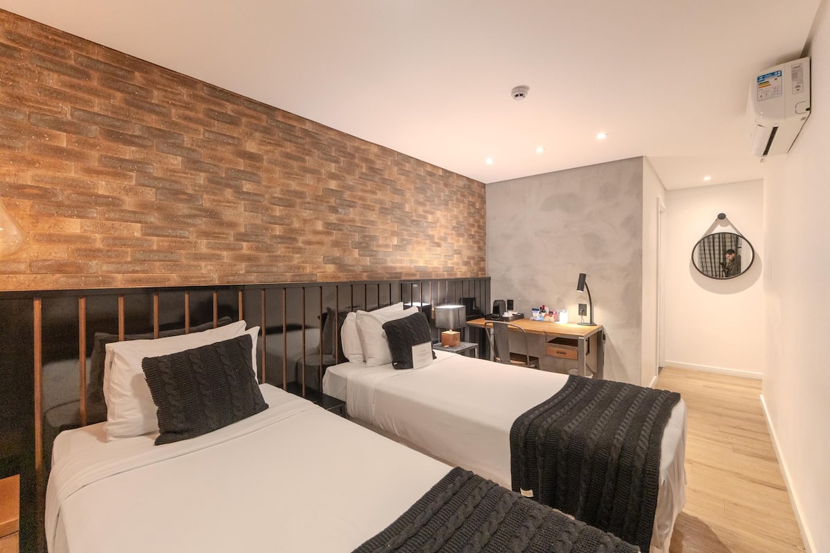 1 bedroom, minibar, in-room safe, individually decorated