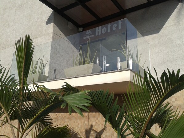 Front of property - Plattinum Hotel (Salvador)