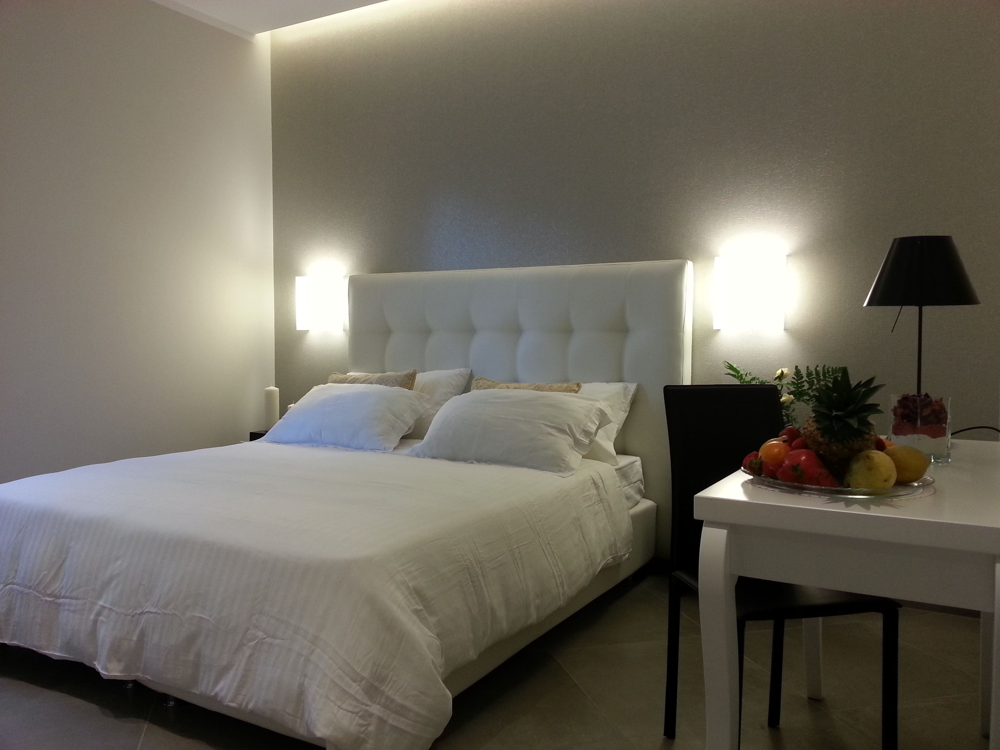 Photo - Gemini Suite