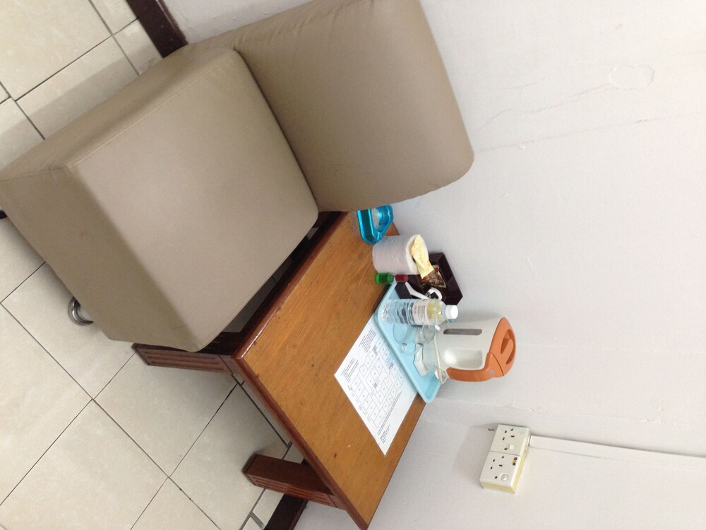 Meldrum Hotel by null