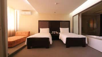 1 chambre, bureau, draps fournis