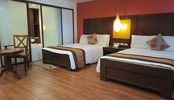 Balcony - Coron Gateway Hotel & Suites (Coron)