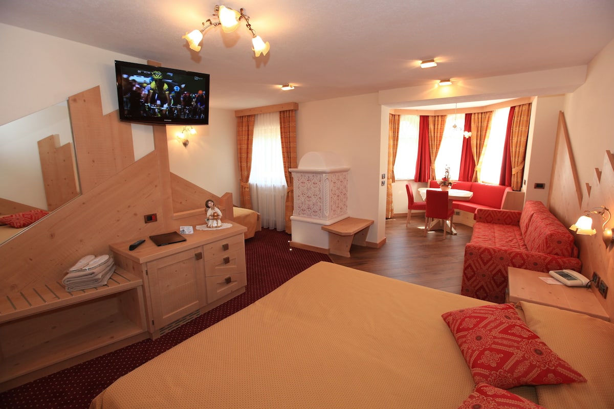 Deluxe Suite, Balcony, Garden View (Maria Vittoria)