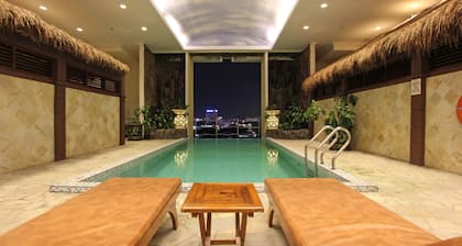Harmoni Suites Hotel