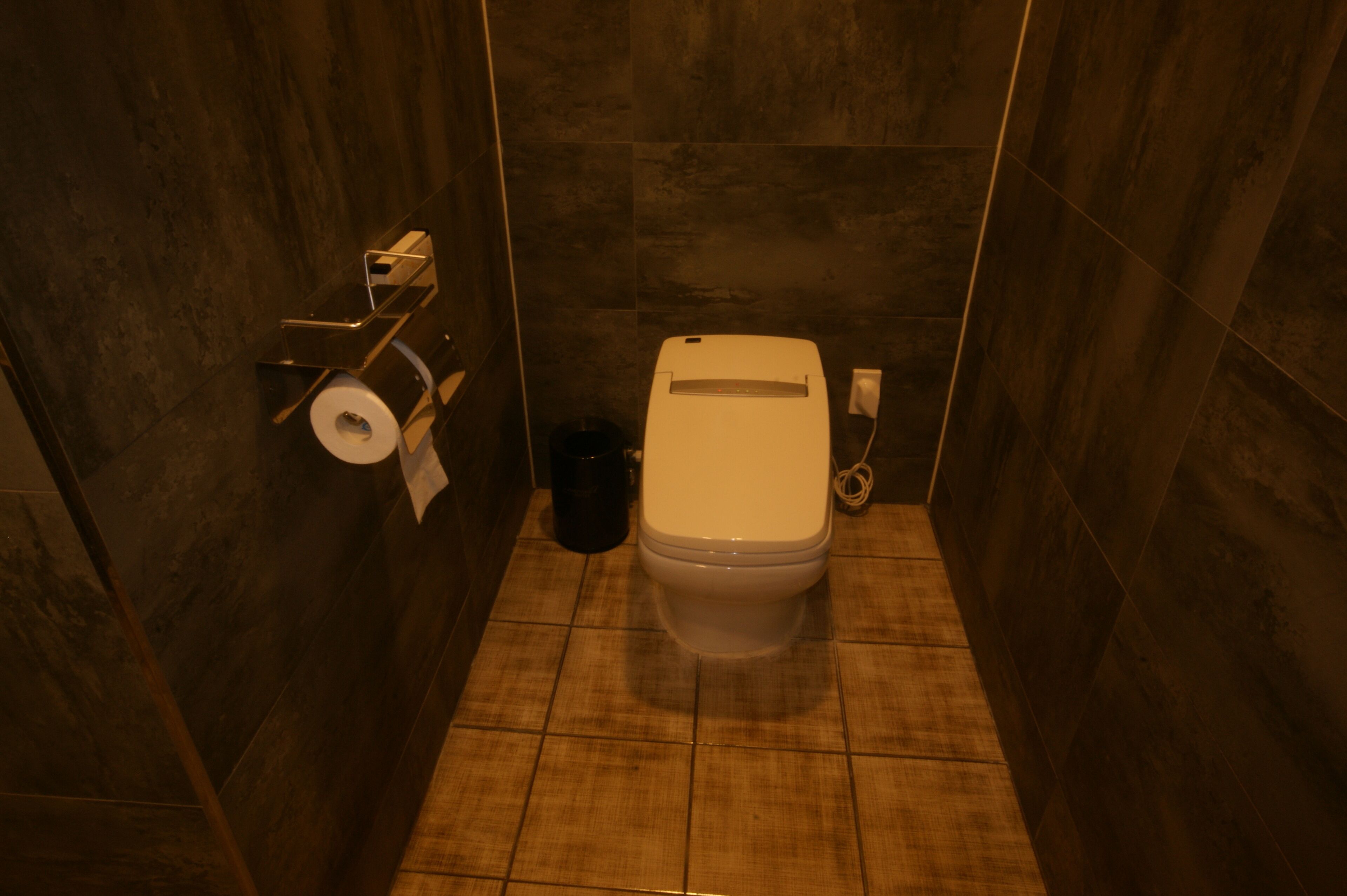 business twin room (free netflix) | bathroom | separate bathtub and shower, jetted bath, free toiletries, hair dryer