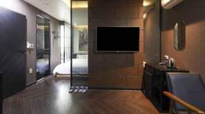 Habitació amb dos llits individuals familiar | 2 dormitoris, habitacions insonoritzades, wifi gratuïta i roba de llit