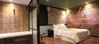 G7 Hotel