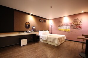 Superior Double Room | Bathroom | Shower, free toiletries, hair dryer, bathrobes - G7 Hotel (Busan)