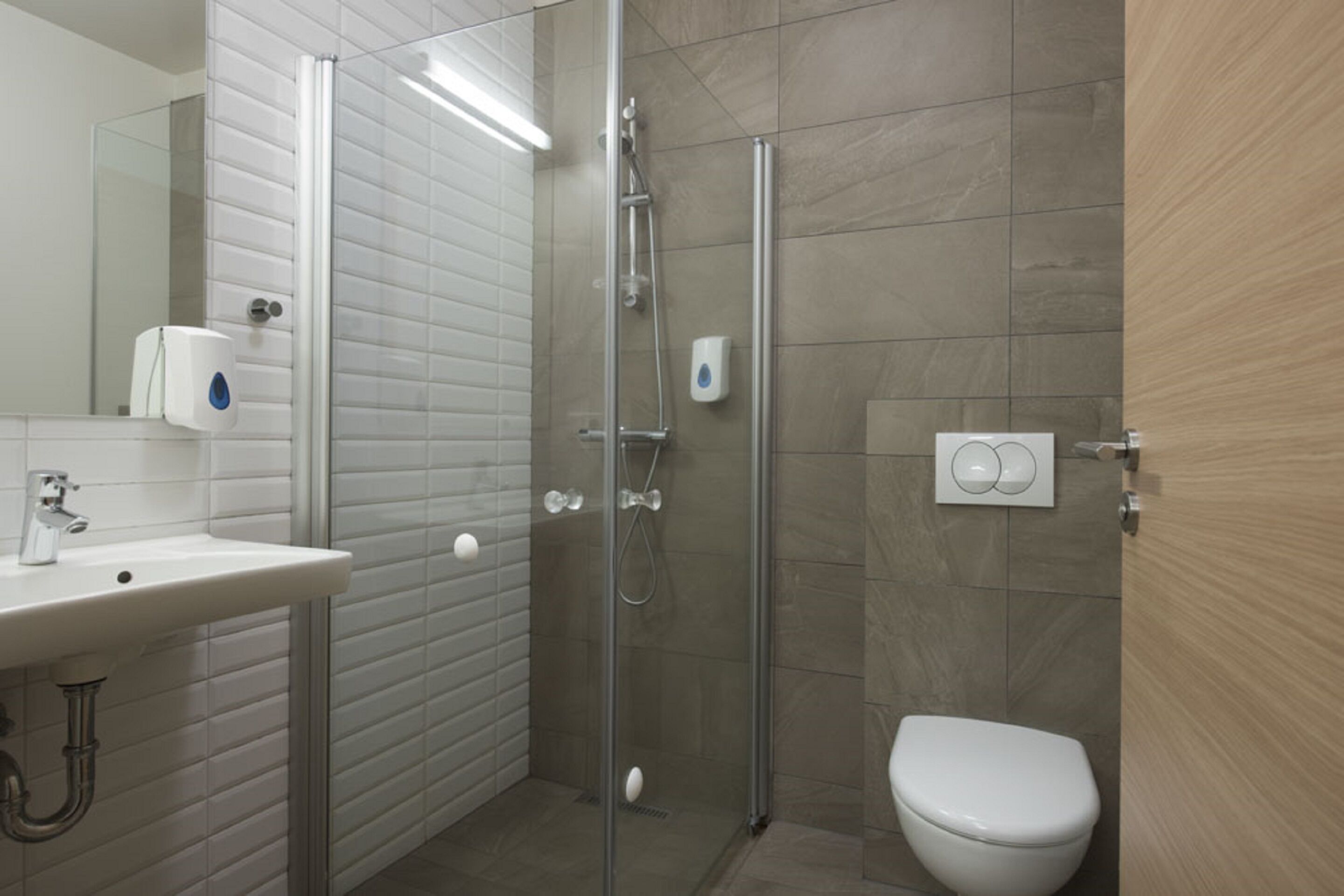superior double or twin room | bathroom | shower, hair dryer, towels