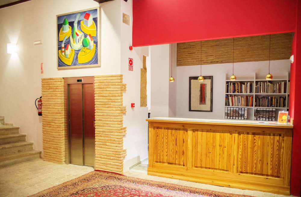 Hotel Ad Hoc Carmen by null