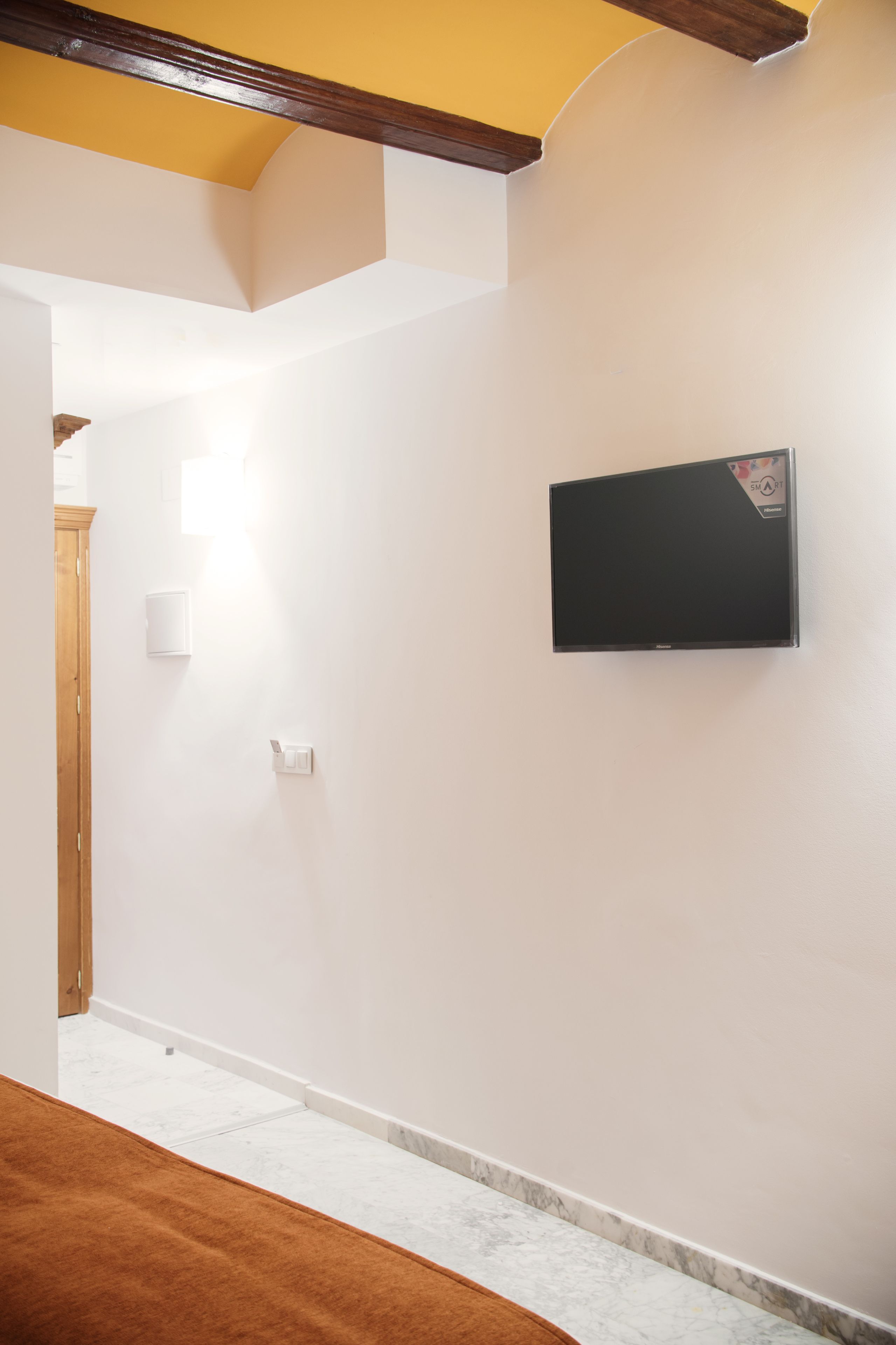 double room | down duvets, in-room safe, blackout curtains, free wifi