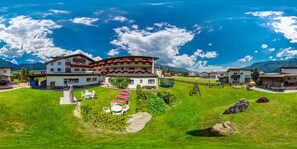 Área de juegos infantiles al aire libre