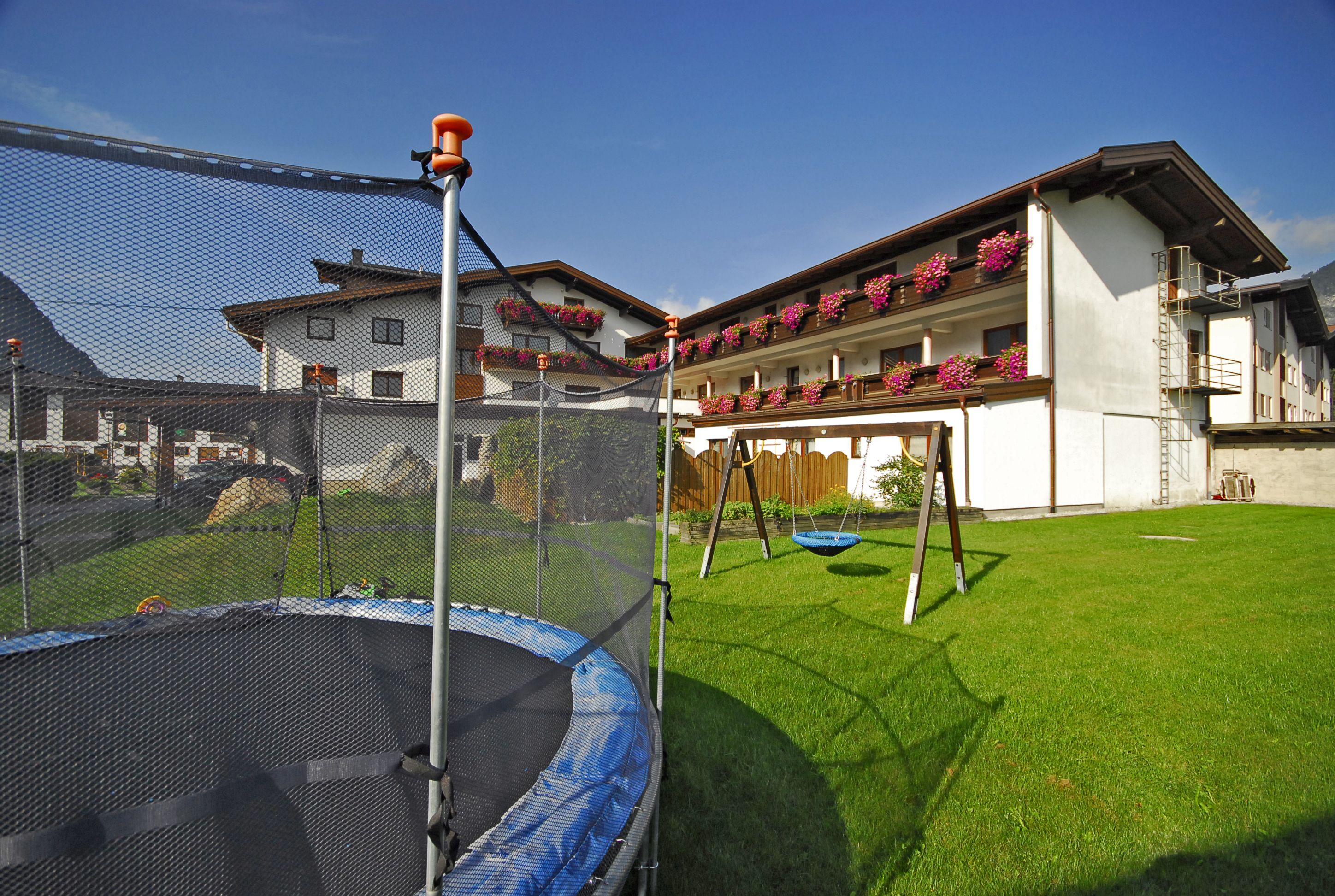 children’s play area – outdoor