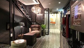 入住/退房自助服务终端