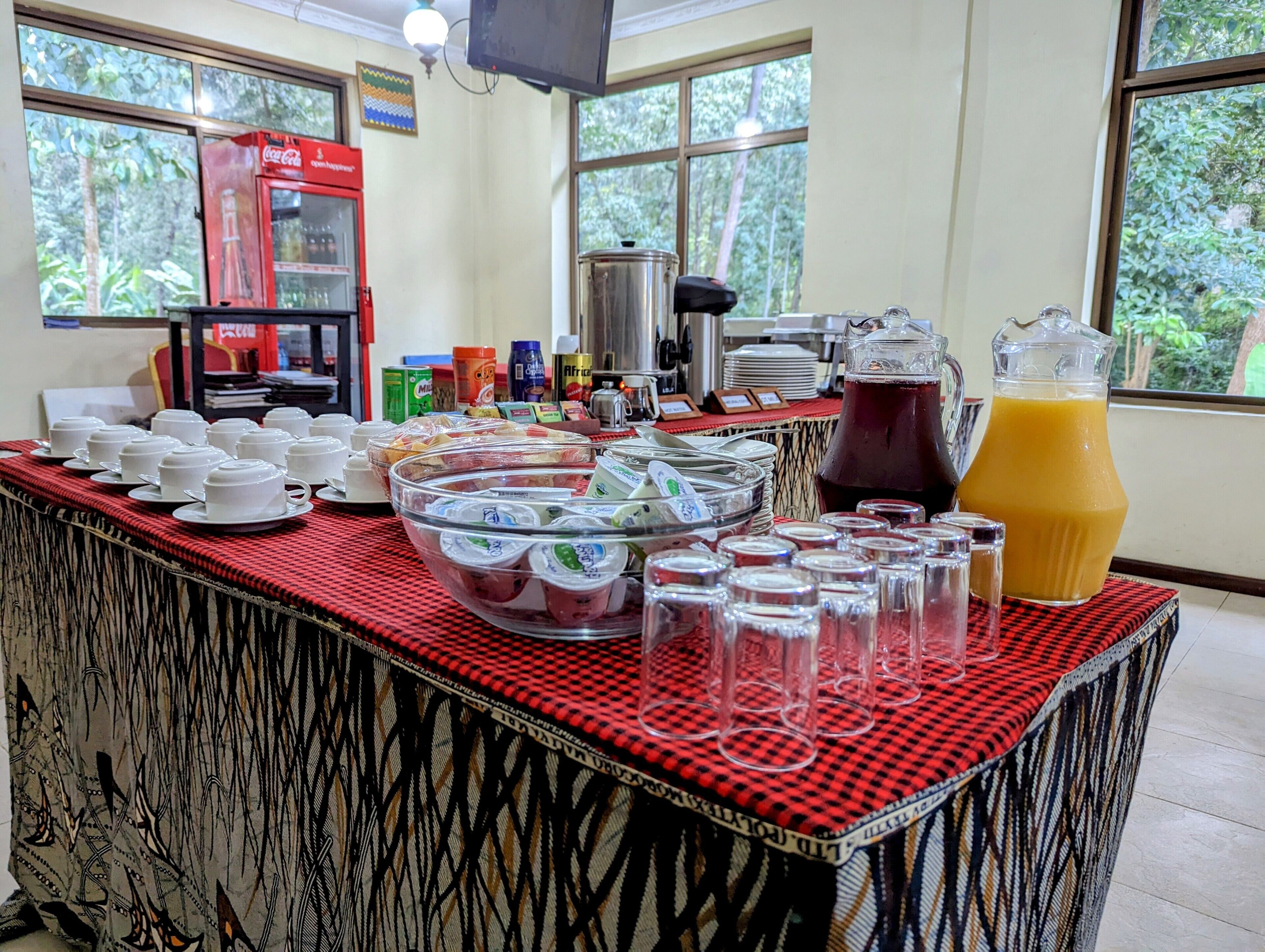 daily buffet breakfast (usd 10.00 per person)