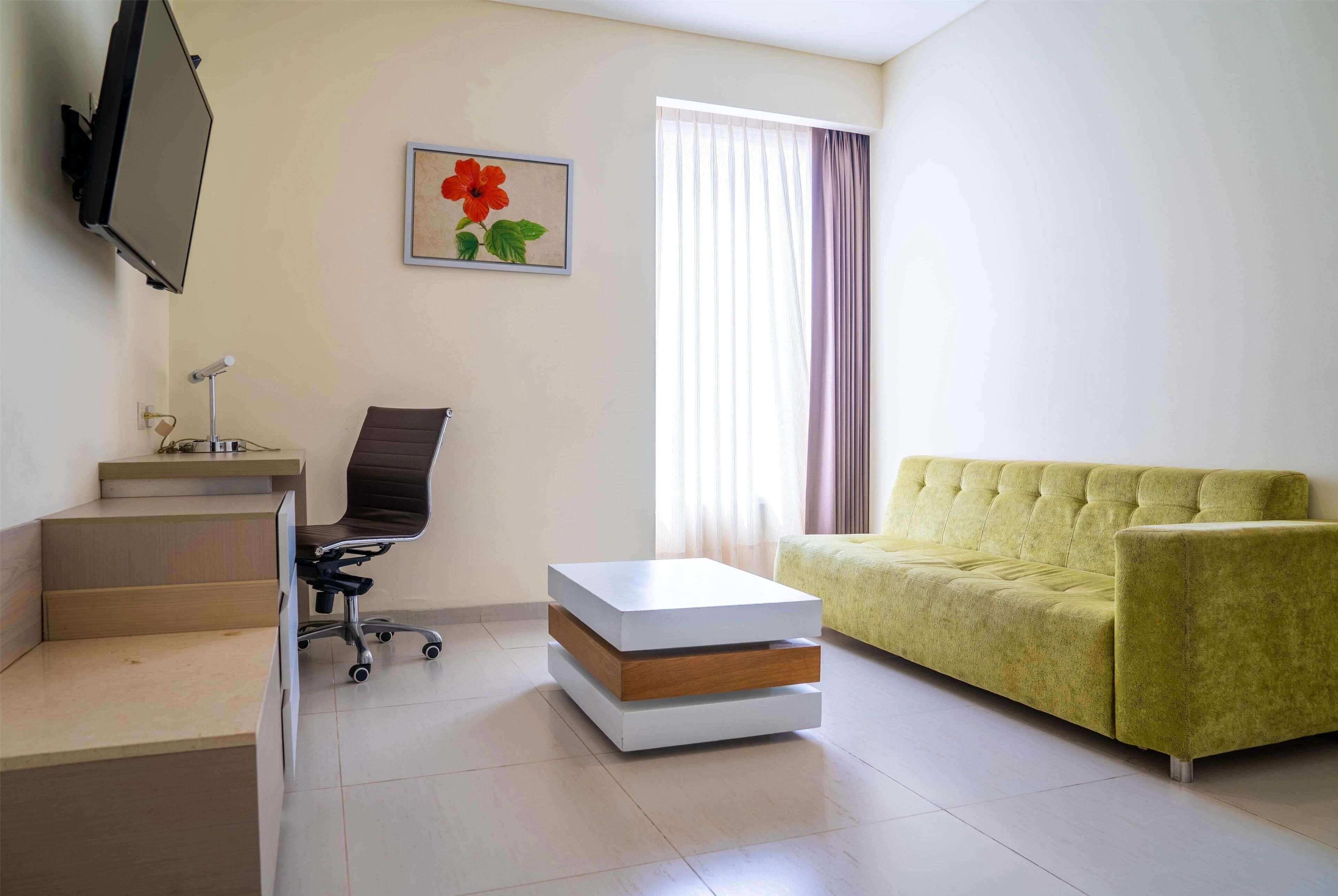 premium bedding, minibar, in-room safe, desk