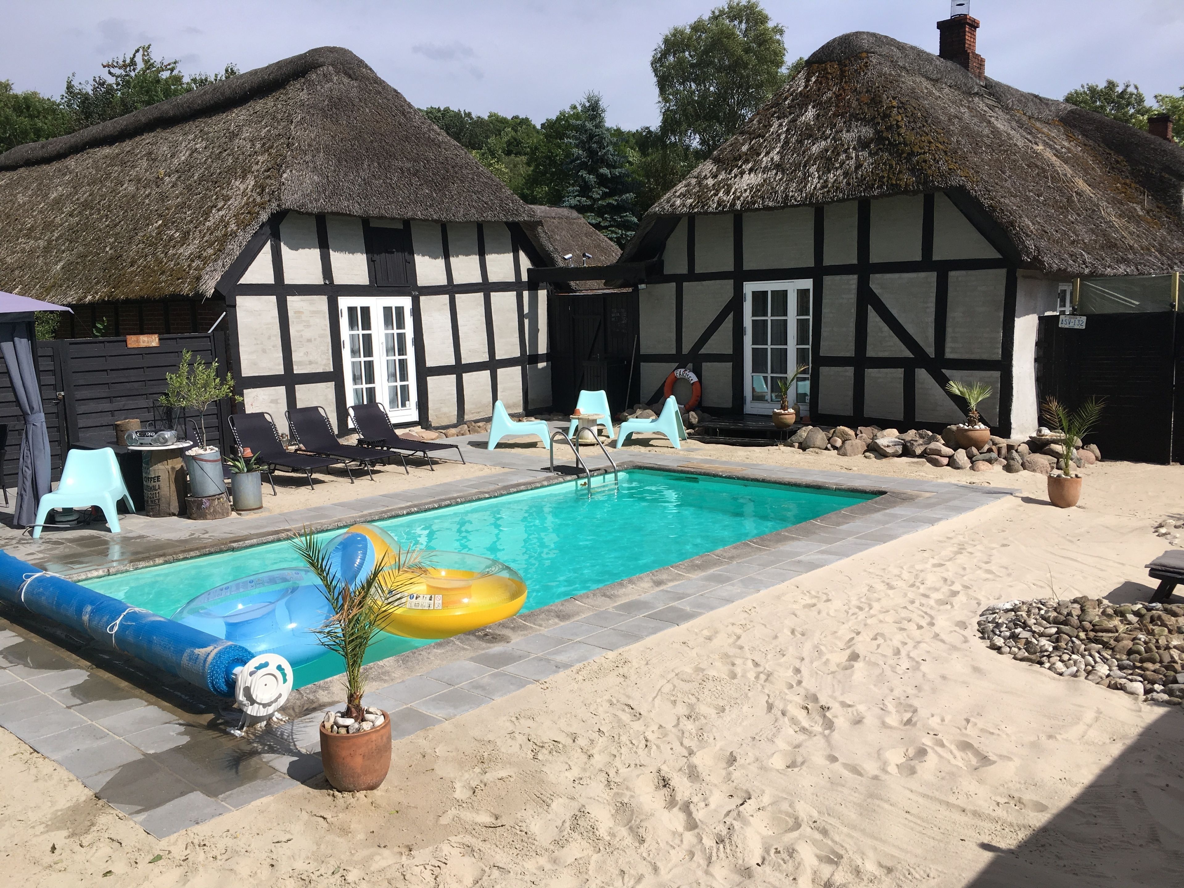 Seasonal outdoor pool, sun loungers