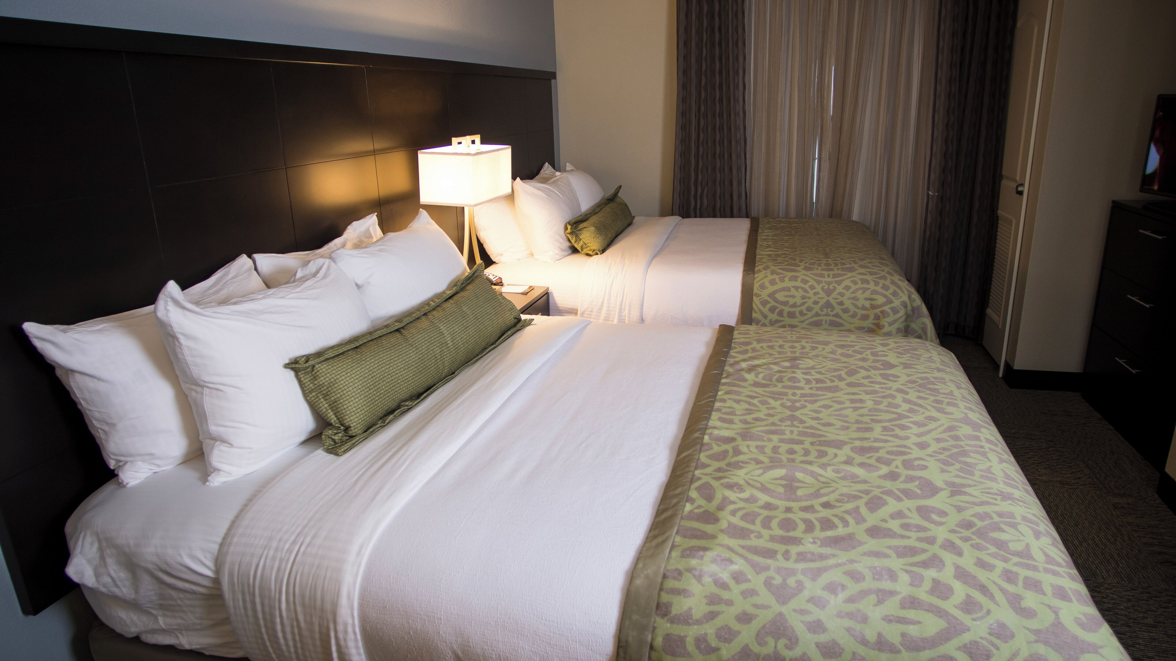 1 bedroom, desk, laptop workspace, blackout curtains